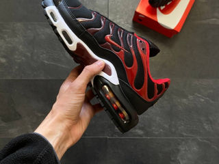 Nike Air Max Tn Plus Black Red foto 6