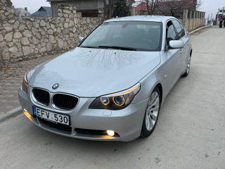 BMW 5 Series foto 2