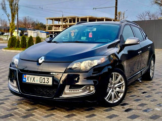 Renault Megane foto 2