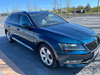 Skoda Superb foto 1