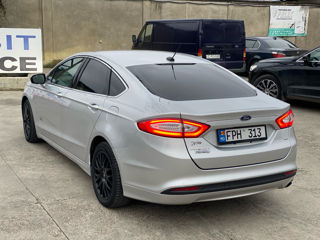 Ford Fusion foto 5