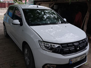 Dacia Sandero foto 2