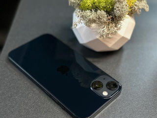 Продаю iPhone 13 128GB (Midnight) – как новый, в идеальном состоянии!