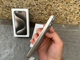 iPhone 15 Pro 256Gb Natural Titanium foto 3