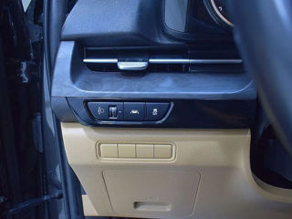 KIA Carnival foto 15