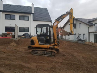 Miniexcavator  Servicii basculante foto 2