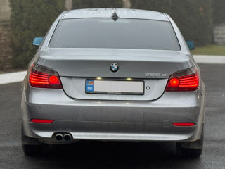 BMW 5 Series foto 4