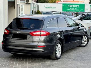 Ford Mondeo foto 5