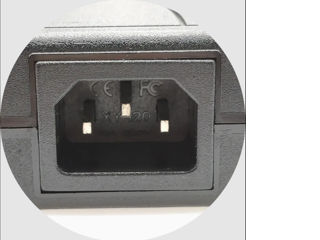 Sursă de alimentare (adaptor) 12v 5a 60w, 12v 5a 60w priză într-o carcasă de plastic foto 3