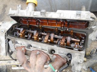 Головка блока цилиндров Dacia Logan  1.4 / 1.6 foto 4