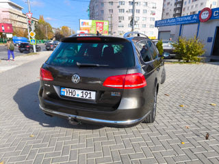 Volkswagen Passat foto 3