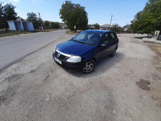 Dacia Logan foto 2