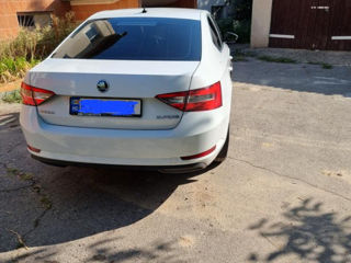 Skoda Superb foto 2