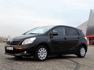 Toyota Verso foto 2