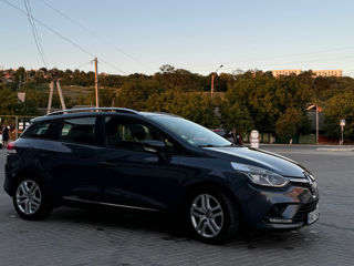 Renault Clio foto 9