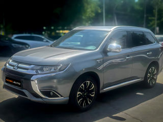 Mitsubishi Outlander foto 3