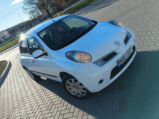 Nissan Micra foto 2