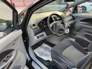 Mitsubishi Grandis foto 7