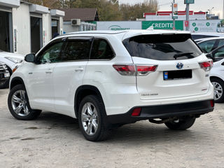 Toyota Highlander foto 4