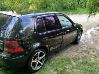 Volkswagen Golf foto 2