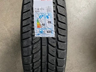 Anvelope iarna 195/55 R15 85H RoadX RxFrost WH01