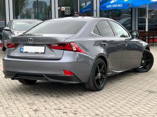 Lexus IS Series foto 3