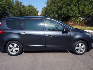 Renault Grand Scenic foto 3