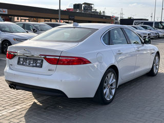 Jaguar XF foto 3