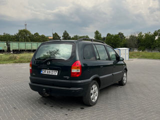 Opel Zafira foto 3