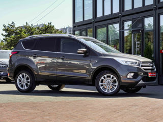 Ford Kuga foto 1