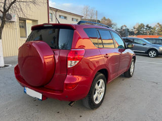 Toyota Rav 4 foto 5