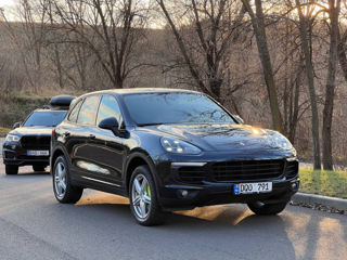 Porsche Cayenne foto 2