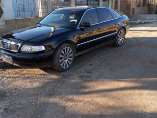 Audi A8 foto 9