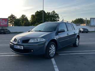 Renault Megane foto 2