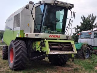 Urgent combina claas mega 360 cu heder de porumb