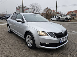 Skoda Octavia foto 2