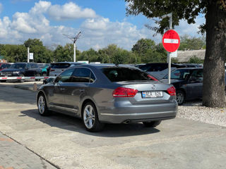 Volkswagen Passat foto 3