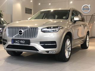 Volvo XC90 foto 1