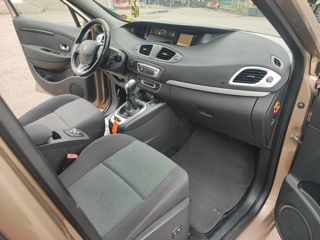 Renault Grand Scenic foto 8