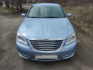 Chrysler 200