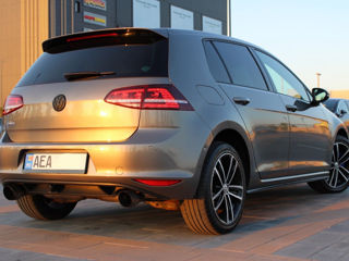 Volkswagen Golf foto 2