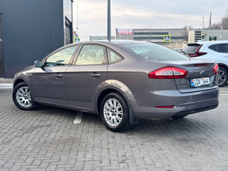 Ford Mondeo foto 6