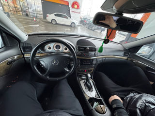 Mercedes E-Class foto 8