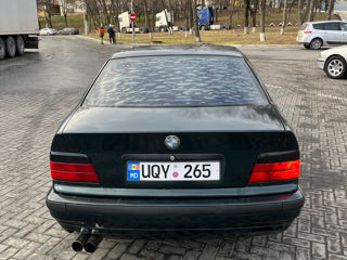 BMW 3 Series foto 6