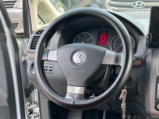 Volkswagen Touran foto 12