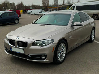 BMW 5 Series foto 1