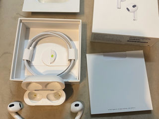 AirPods (3rd generation - Lightning) foto 3