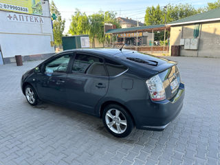 Toyota Prius foto 8