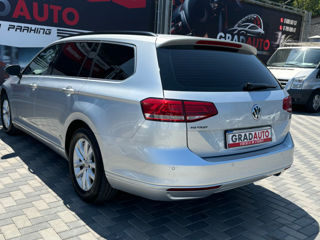 Volkswagen Passat foto 8