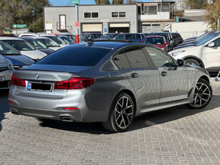 BMW 5 Series foto 3